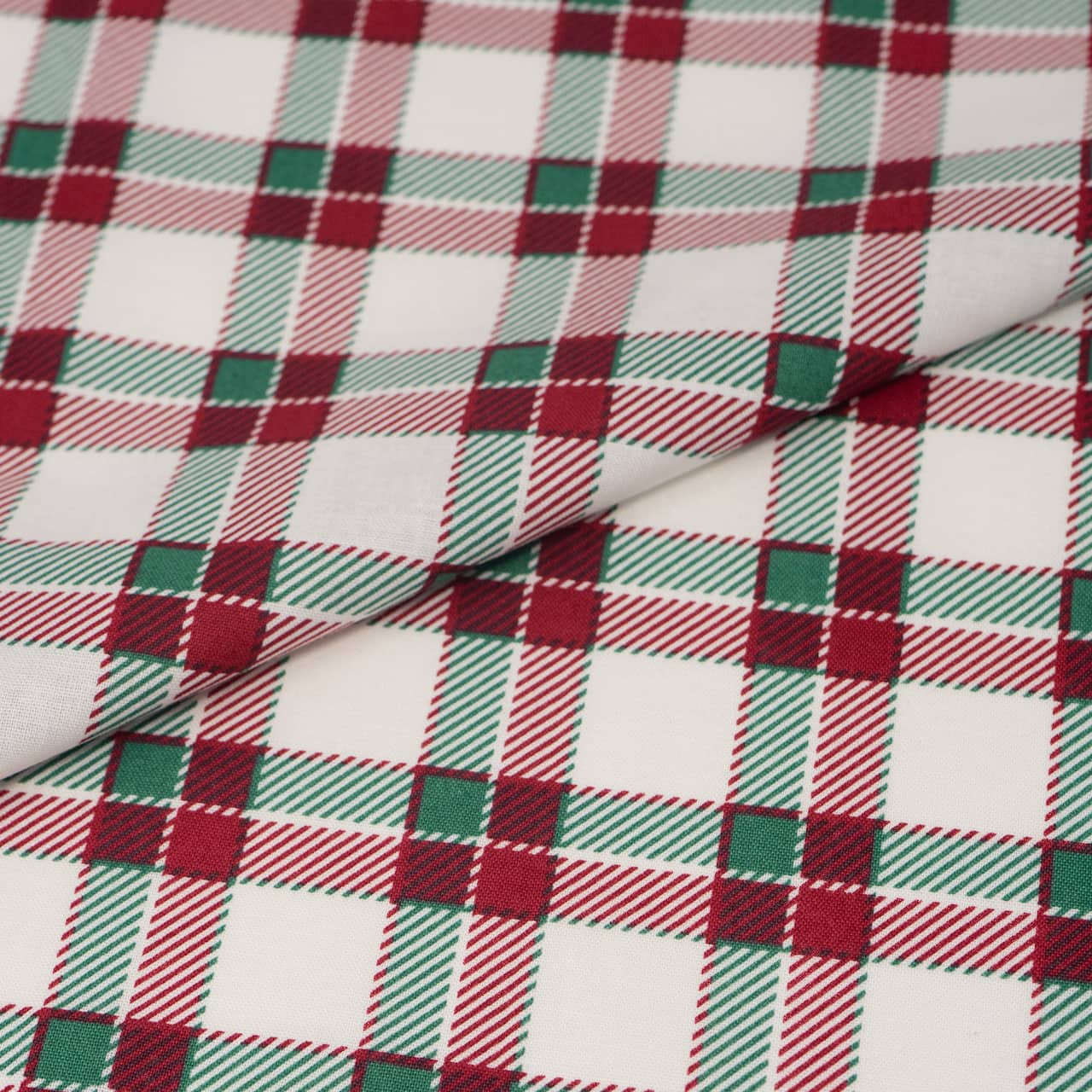 SINGER Christmas Red & Green Plaid Cotton Fabric